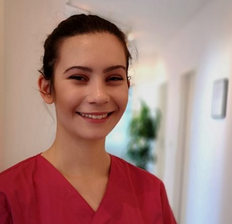 Maria geschnitten bearbeitet Maria geschnitten bearbeitet